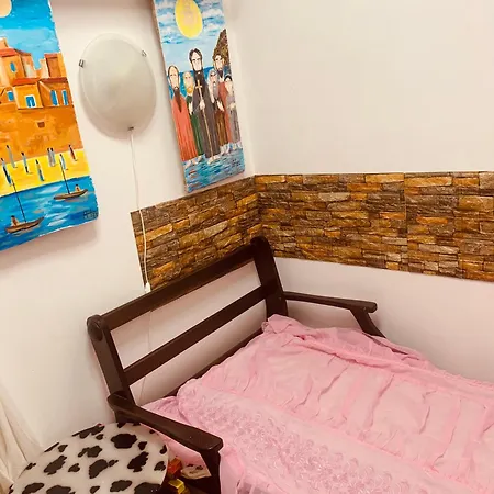 아파트 студия мир авангарда *